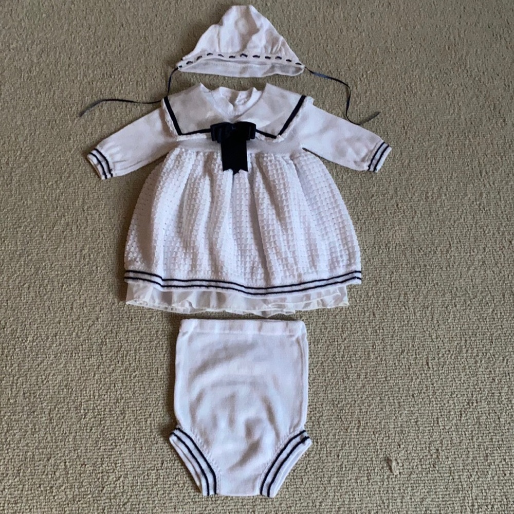 Baby girl Dress with knickers and hat.